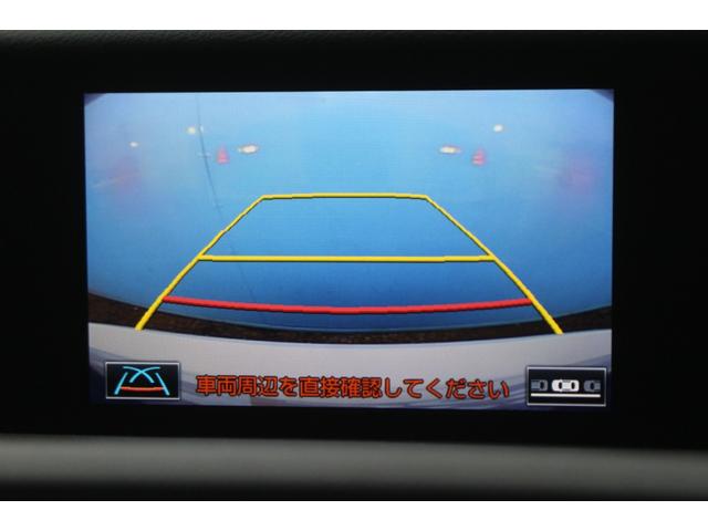 ＩＳ ＩＳ３００ｈ　バージョンＬ　後期型／禁煙／ムーンルーフ／フルエアロ／プリクラッシュセーフティレーダークルーズ／セミアニリン革シート／障害物センサー／純正ナビ／ブルートゥース接続／フルセグ視聴／純正ドライブレコーダー／バックカメラ（10枚目）