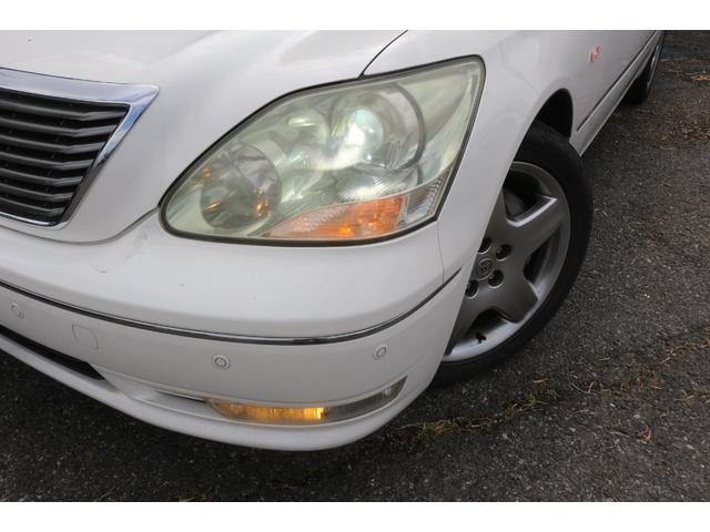 セルシオ ｅＲ仕様　禁煙／サンルーフ／黒革シート／ＥＴＣ／クルコン／ＨＩＤ／シートヒーター＆シートベンチレーション／クリアランスソナー／キーレス／パワーシート／ＣＤ・ＤＶＤ再生／電動格納ミラー／（24枚目）