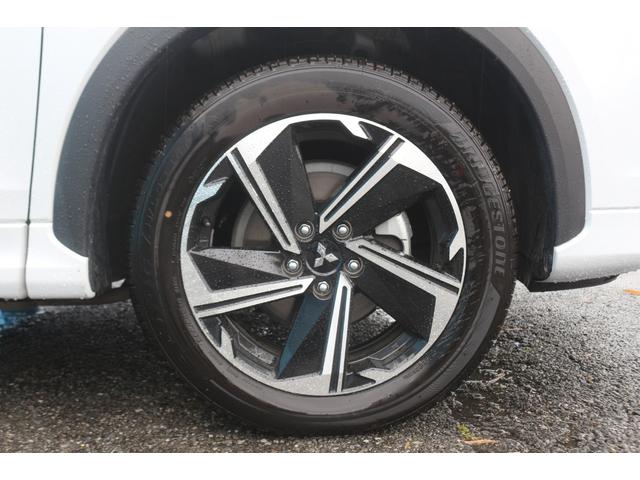 エクリプスクロスＰＨＥＶ Ｇ　充電ケーブル付／ＡＬＰＩＮＥ製１１インチナビ／後席モニター／ｅアシスト／革シートセット／ＢＳＭ／ステアリングヒーター／シートヒーター／ヘッドアップディスプレイ／バックカメラ／ＥＴＣ／禁煙／パワーシート（29枚目）