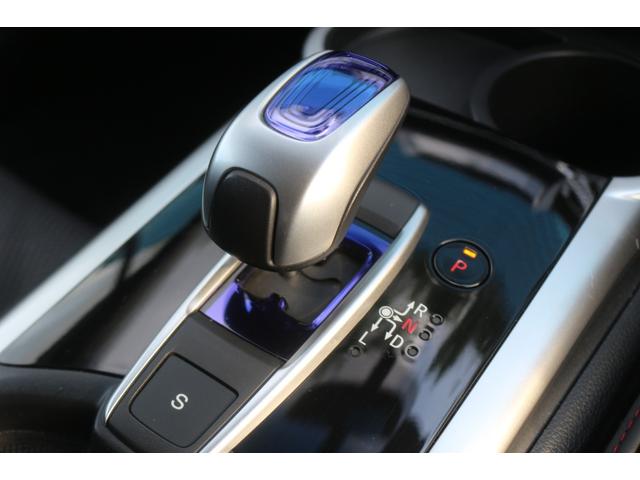 ジェイド ハイブリッドＸ　ホンダセンシング／インターナビセット／フリップダウンモニター／ローダウン／社外１９インチアルミホイール／ＬＥＤヘッドライト／ＥＴＣ／バックカメラ／ハーフレザーシート／純正７インチナビ／（62枚目）