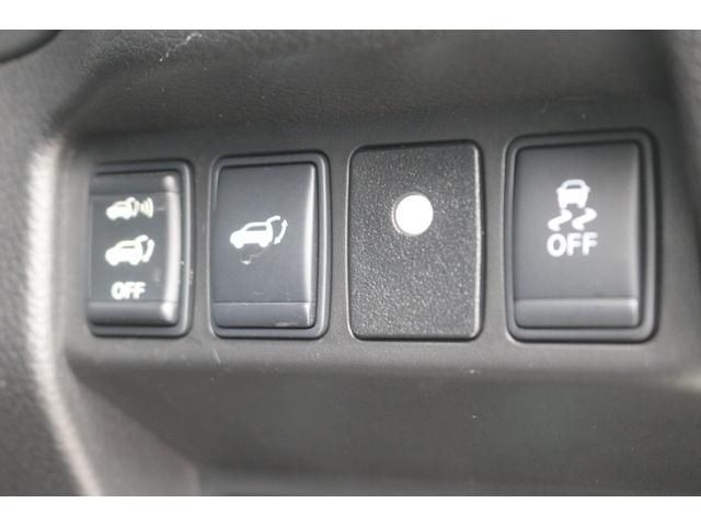 エクストレイル ２０Ｘｔ　エマージェンシーブレーキパッケージ　エマージェンシンブレーキ／カーウィングスＳＤナビ／アラウンドビューモニター／パワーバックドア／ニスモエアロ／ニスモマフラー／ルーフレール／ドライブレコーダー／禁煙車／前席シートヒーター／ＥＴＣ（11枚目）