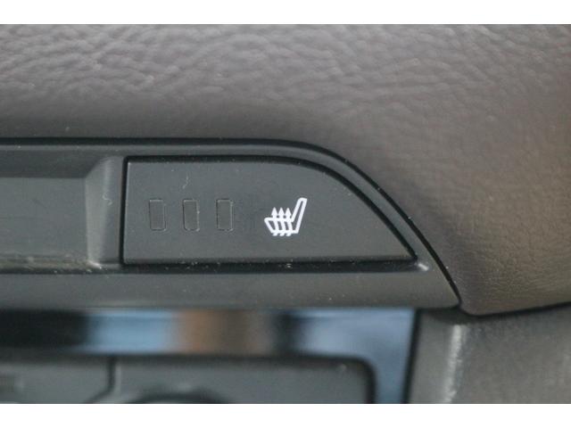 アテンザワゴン ＸＤ　Ｌパッケージ　４ＷＤ／ＢＯＳＥサウンド／フルセグ／禁煙車／クリアランスソナー／アダプティブクルーズ／シートヒーター／ＢＳＭ／バックカメラ／フルレザー／シートメモリー付きパワーシート／ＬＥＤライト／純正１９インチＡＷ（13枚目）