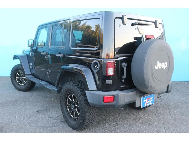 ジープ・ラングラーアンリミテッド サハラ　ワンオーナー／正規輸入車／リフトアップ／ＴＥＲＡＦＲＥＸフロントバンパー／ＸＴＲＥＭＥ－Ｊ１７インチアルミホイール／カロッツェリアナビ／フルセグＴＶ／クルーズコントロール／サイドステップ／ＥＴＣ／（17枚目）