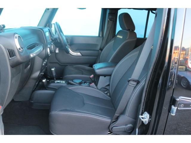 ジープ・ラングラーアンリミテッド サハラ　ワンオーナー／正規輸入車／リフトアップ／ＴＥＲＡＦＲＥＸフロントバンパー／ＸＴＲＥＭＥ－Ｊ１７インチアルミホイール／カロッツェリアナビ／フルセグＴＶ／クルーズコントロール／サイドステップ／ＥＴＣ／（46枚目）