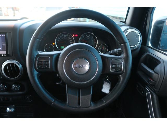 ジープ・ラングラーアンリミテッド サハラ　ワンオーナー／正規輸入車／リフトアップ／ＴＥＲＡＦＲＥＸフロントバンパー／ＸＴＲＥＭＥ－Ｊ１７インチアルミホイール／カロッツェリアナビ／フルセグＴＶ／クルーズコントロール／サイドステップ／ＥＴＣ／（48枚目）