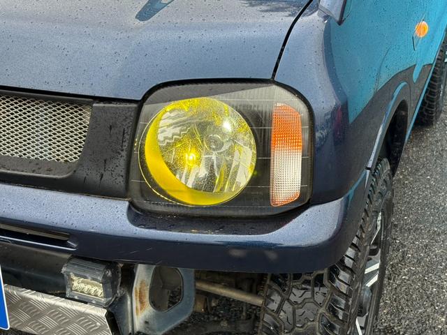 ジムニー ランドベンチャー 5速MT/リフトアップ/4WD/社外マフラー/社外エアクリ/9インチディスプレイオーディオ/シートヒーター/社外ステアリング/キーレス/電動格納ミラー/LEDヘッドライト/(19枚目)
