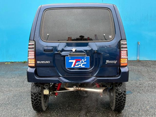 ジムニー ランドベンチャー 5速MT/リフトアップ/4WD/社外マフラー/社外エアクリ/9インチディスプレイオーディオ/シートヒーター/社外ステアリング/キーレス/電動格納ミラー/LEDヘッドライト/(22枚目)