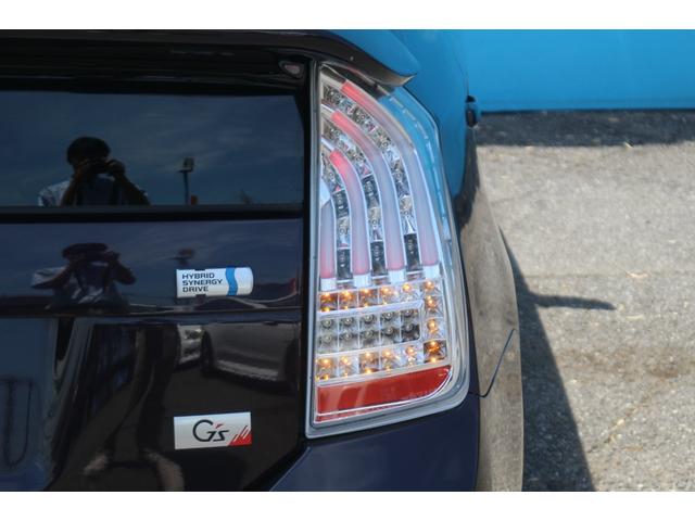 プリウス Sツーリングセレクション・G’s フジツボ4本出しマフラー/ルーフエンドスポイラー/リアスポイラー/Gs18インチアルミ/SDナビ/バックカメラ/ステアリングリモコン/フルセグ/Gsエアロ/ETC/スマートキー/HIDヘッドライト/(31枚目)