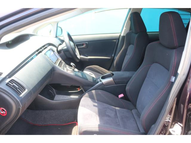 プリウス Sツーリングセレクション・G’s フジツボ4本出しマフラー/ルーフエンドスポイラー/リアスポイラー/Gs18インチアルミ/SDナビ/バックカメラ/ステアリングリモコン/フルセグ/Gsエアロ/ETC/スマートキー/HIDヘッドライト/(40枚目)