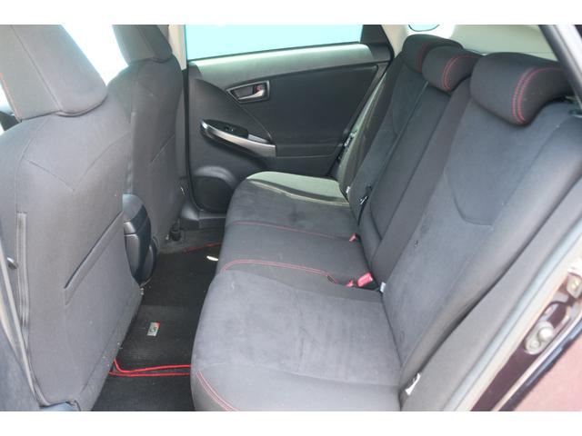 プリウス Sツーリングセレクション・G’s フジツボ4本出しマフラー/ルーフエンドスポイラー/リアスポイラー/Gs18インチアルミ/SDナビ/バックカメラ/ステアリングリモコン/フルセグ/Gsエアロ/ETC/スマートキー/HIDヘッドライト/(43枚目)