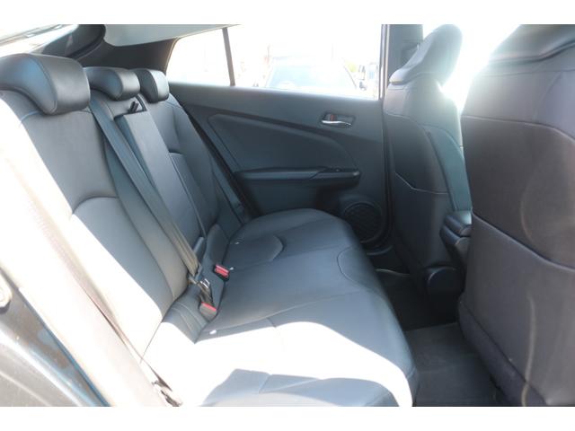 TOYOTA PRIUS A TOURING SELECTION
