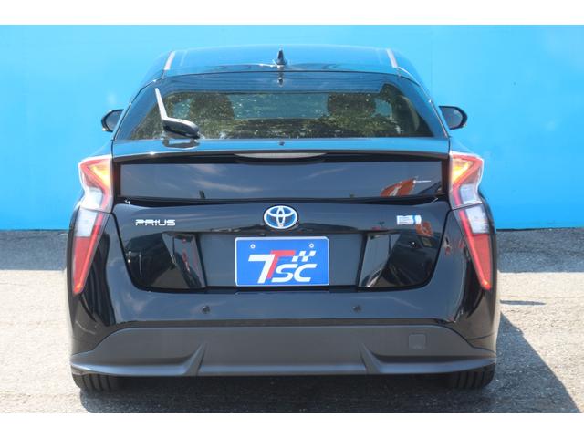 TOYOTA PRIUS A TOURING SELECTION