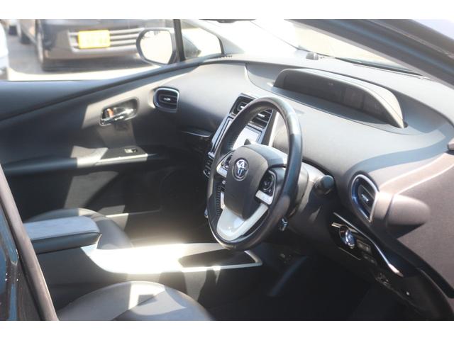 TOYOTA PRIUS A TOURING SELECTION