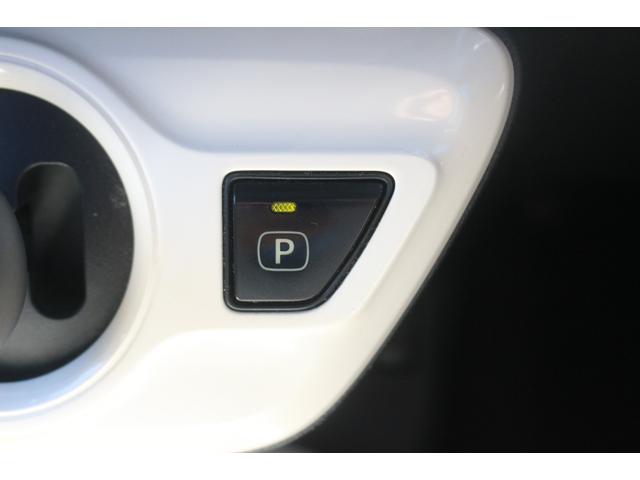 TOYOTA PRIUS A TOURING SELECTION