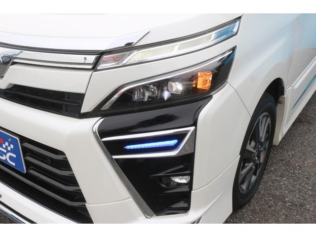 ヴォクシー ZS 煌II モデリスタフルエアロ/シグネチャーイルミ/アルパインBIG-Xナビ/アルパイン12.8型フリップダウンモニター/障害物センサー/天井スピーカー/オートクルーズ/両側パワスラ/禁煙/TSS/ETC(23枚目)