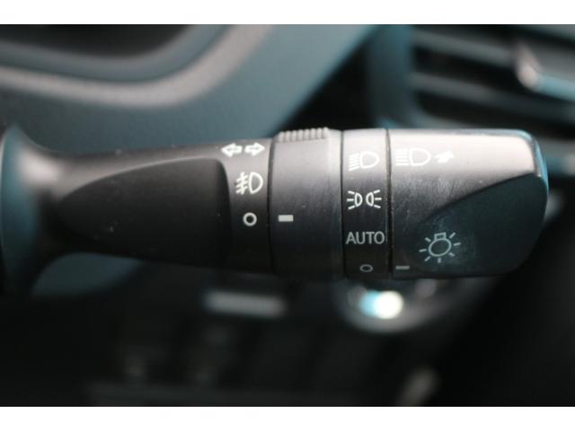 ヴォクシー ZS 煌II モデリスタフルエアロ/シグネチャーイルミ/アルパインBIG-Xナビ/アルパイン12.8型フリップダウンモニター/障害物センサー/天井スピーカー/オートクルーズ/両側パワスラ/禁煙/TSS/ETC(49枚目)