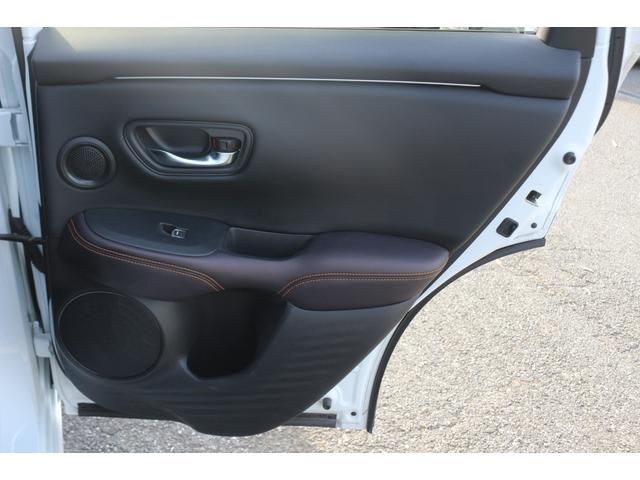 ZR-V e:HEV Z BOSEサウンド/禁煙車/9インチナビ/ワイヤレス充電/全方位カメラ/アダプティブクルーズ/クリアランスソナー/フルレザーシート/シートヒーター/パワーシート/純正18インチAW/ETC2.0(40枚目)