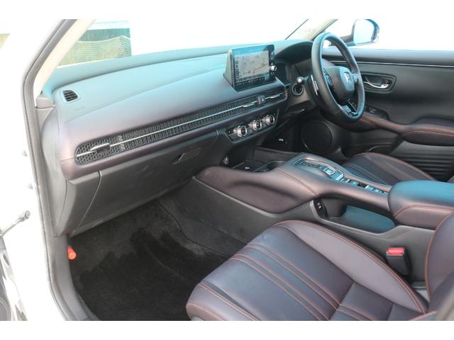 ZR-V e:HEV Z BOSEサウンド/禁煙車/9インチナビ/ワイヤレス充電/全方位カメラ/アダプティブクルーズ/クリアランスソナー/フルレザーシート/シートヒーター/パワーシート/純正18インチAW/ETC2.0(42枚目)