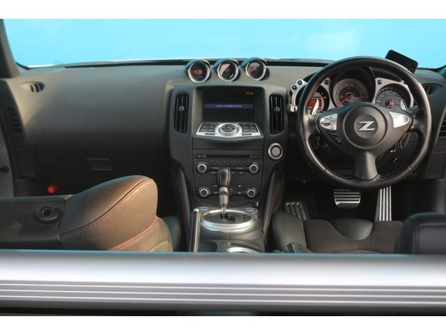 フェアレディZ バージョンニスモ WedSスポーツ19インチアルミ/ニスモ純正マフラー/ローダウン/ハーフレザーシート/ニスモエアロ/メモリーナビ/バックカメラ/Bluetooth接続/オートライト(6枚目)