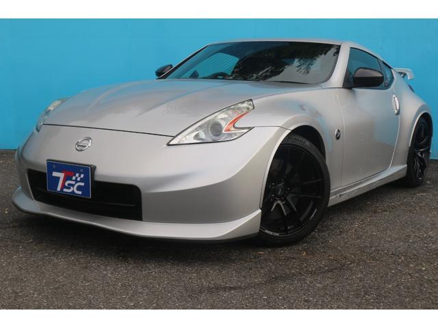 フェアレディZ バージョンニスモ WedSスポーツ19インチアルミ/ニスモ純正マフラー/ローダウン/ハーフレザーシート/ニスモエアロ/メモリーナビ/バックカメラ/Bluetooth接続/オートライト(13枚目)