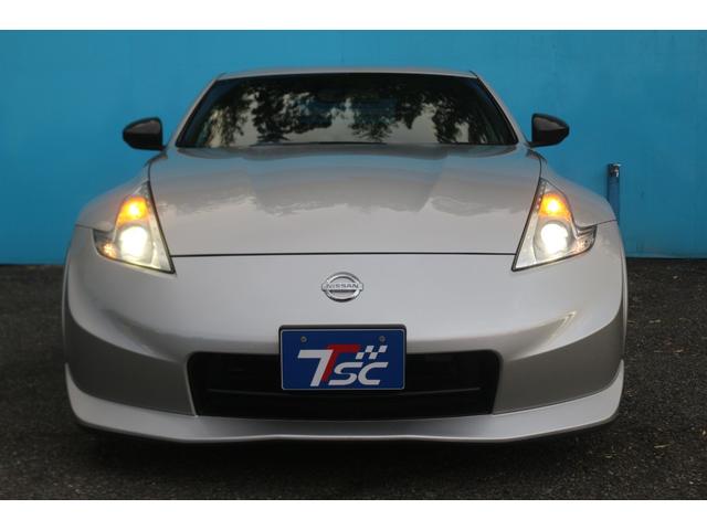 フェアレディZ バージョンニスモ WedSスポーツ19インチアルミ/ニスモ純正マフラー/ローダウン/ハーフレザーシート/ニスモエアロ/メモリーナビ/バックカメラ/Bluetooth接続/オートライト(15枚目)