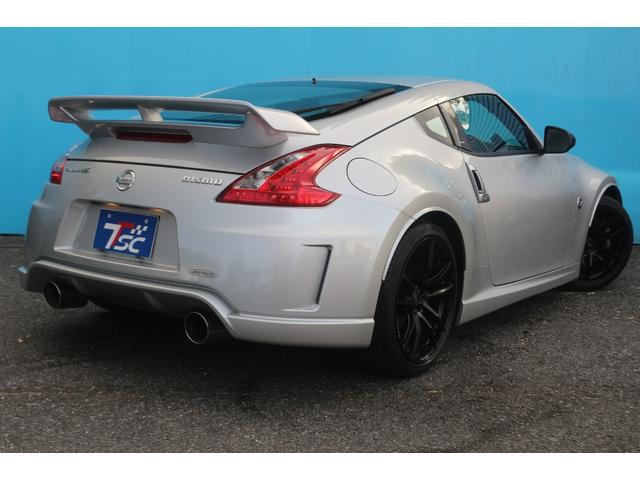 フェアレディZ バージョンニスモ WedSスポーツ19インチアルミ/ニスモ純正マフラー/ローダウン/ハーフレザーシート/ニスモエアロ/メモリーナビ/バックカメラ/Bluetooth接続/オートライト(16枚目)