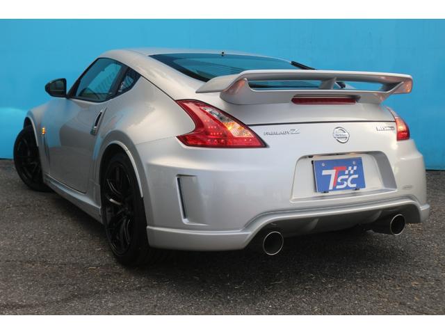 フェアレディZ バージョンニスモ WedSスポーツ19インチアルミ/ニスモ純正マフラー/ローダウン/ハーフレザーシート/ニスモエアロ/メモリーナビ/バックカメラ/Bluetooth接続/オートライト(17枚目)