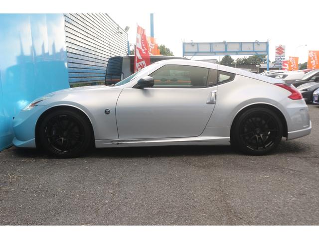 フェアレディZ バージョンニスモ WedSスポーツ19インチアルミ/ニスモ純正マフラー/ローダウン/ハーフレザーシート/ニスモエアロ/メモリーナビ/バックカメラ/Bluetooth接続/オートライト(31枚目)