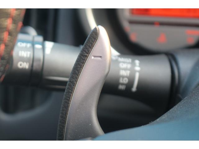 フェアレディZ バージョンニスモ WedSスポーツ19インチアルミ/ニスモ純正マフラー/ローダウン/ハーフレザーシート/ニスモエアロ/メモリーナビ/バックカメラ/Bluetooth接続/オートライト(43枚目)