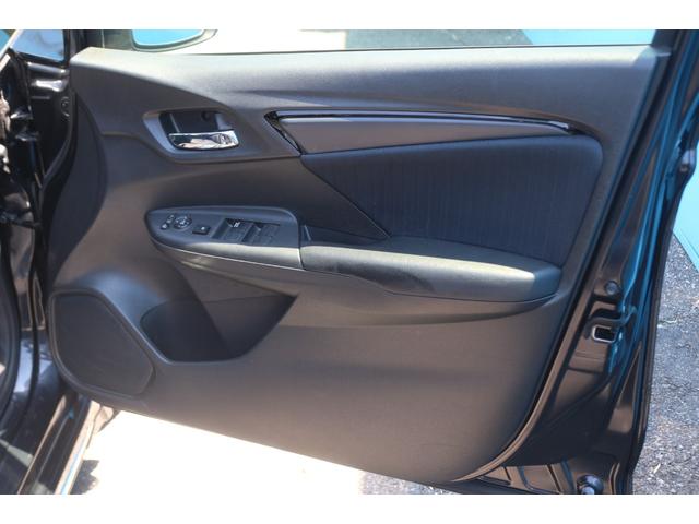 シャトル ハイブリッドZ ホンダセンシング ワンオーナー/ホンダセンシング/ギャザーズ純正ナビ/フルセグTV/バックカメラ/ルーフレール/レーダークルーズコントロール/ハーフレザーシート/シートヒーター/ドライブレコーダー/LEDヘッドライト/(38枚目)