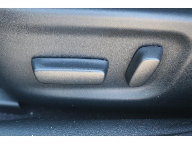 クラウンハイブリッド アスリートS J-フロンティア Tセーフティセンス/禁煙車/パワーシート/助手席パワーシート/プッシュスタート/ドライブレコーダー/ETC/ハーフレザーシート/クリアランスソナー/Bluetooth接続/バックカメラ(11枚目)