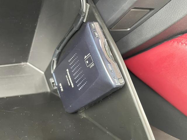 【ＥＴＣ車載器】高速道路の料金所をスムーズに通過できます♪