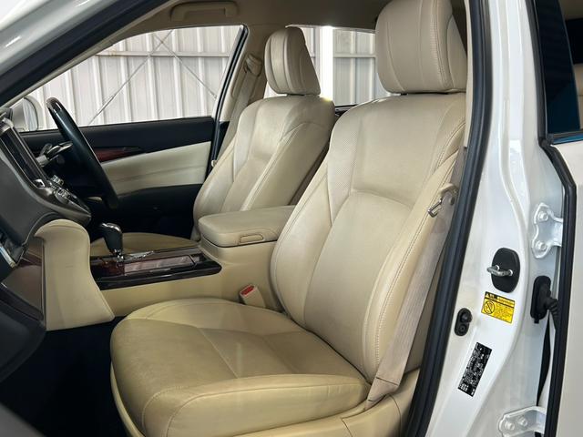 クラウンマジェスタ Fバージョン BSM/衝突軽減システム/クリアランスソナー/アダプティブクルーズコントロール/HDDナビ/バックカメラ/フルセグ視聴/禁煙/革シート/LEDヘッドライト/オートマチックハイビーム(44枚目)