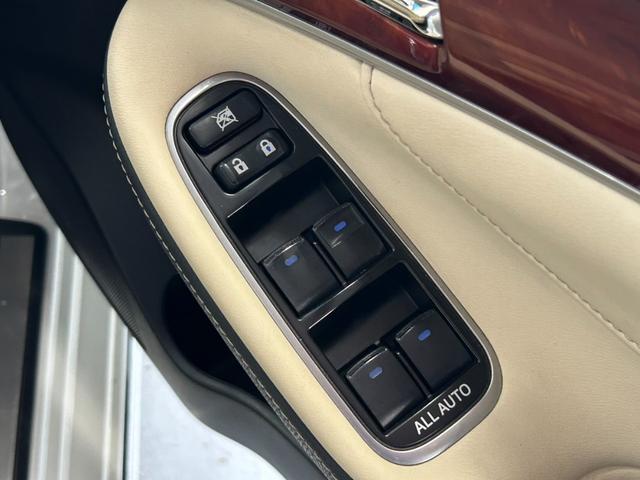 クラウンマジェスタ Fバージョン BSM/衝突軽減システム/クリアランスソナー/アダプティブクルーズコントロール/HDDナビ/バックカメラ/フルセグ視聴/禁煙/革シート/LEDヘッドライト/オートマチックハイビーム(47枚目)