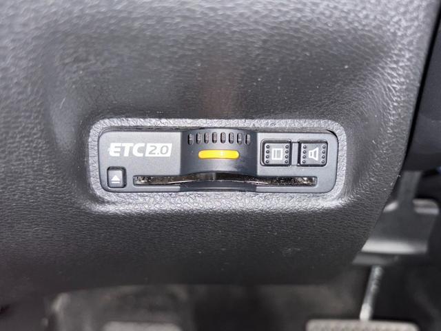 インサイト EX・ブラックスタイル 純正ギャザーズ8インチナビ/フルセグTV/バックカメラ/ホンダセンシング/ハーフレザーシート/パワーシート/シートヒーター/LEDヘッドライト/ブラインドスポットモニター/プッシュスタート/ETC/(13枚目)