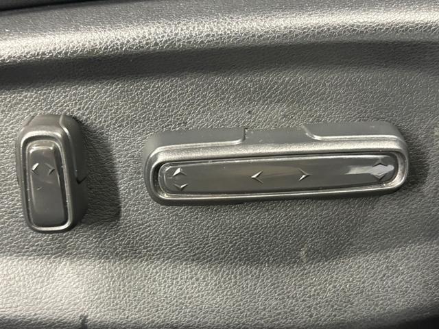 インサイト EX・ブラックスタイル 純正ギャザーズ8インチナビ/フルセグTV/バックカメラ/ホンダセンシング/ハーフレザーシート/パワーシート/シートヒーター/LEDヘッドライト/ブラインドスポットモニター/プッシュスタート/ETC/(49枚目)