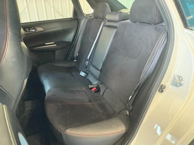 インプレッサ WRX STI Aライン タイプS 後期型/大型リアスポイラー/社外7インチナビ/Bluetooth接続/STIエアロ/禁煙車/HIDヘッドライト/クルーズコントロール/ETC/フルセグ視聴/スマートキー/(46枚目)