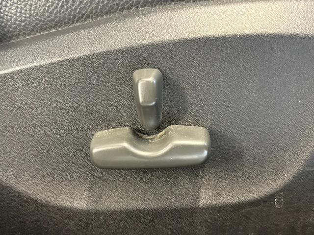 インプレッサ WRX STI Aライン タイプS 後期型/大型リアスポイラー/社外7インチナビ/Bluetooth接続/STIエアロ/禁煙車/HIDヘッドライト/クルーズコントロール/ETC/フルセグ視聴/スマートキー/(49枚目)