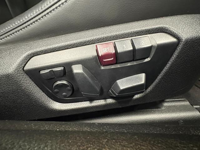 M4 M4クーペ 41,000km時DCTメカトロニクスユニット交換済/OP:ツインスポークブラック塗装鍛造19インチホイール/社外エアロ(F・S・R)/カーボンリアスポイラー/キドニーブラックグリル/ブラックレザー/(12枚目)