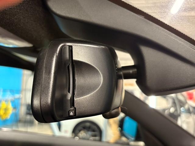 M4 M4クーペ 41,000km時DCTメカトロニクスユニット交換済/OP:ツインスポークブラック塗装鍛造19インチホイール/社外エアロ(F・S・R)/カーボンリアスポイラー/キドニーブラックグリル/ブラックレザー/(13枚目)