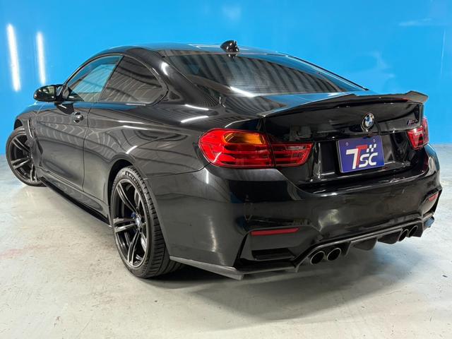 M4 M4クーペ 41,000km時DCTメカトロニクスユニット交換済/OP:ツインスポークブラック塗装鍛造19インチホイール/社外エアロ(F・S・R)/カーボンリアスポイラー/キドニーブラックグリル/ブラックレザー/(30枚目)