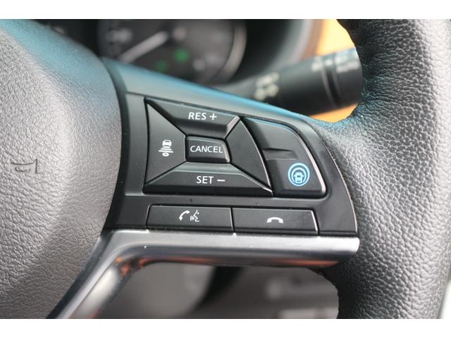 キックス X ツートーンインテリアエディション 2トーンカラー/純正9インチナビ/インテリジェントルームミラー/インテリジェントアラウンドビュー/プロパイロット/ハンドルヒーター&シートヒーター/ナビ連動ドラレコ/アダプティブクルーズ/禁煙(11枚目)