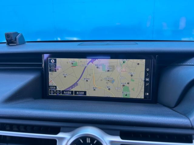 【純正ナビゲーション】後期型から大画面に変更されております！高画質テレビやＢｌｕｅｔｏｏｔｈオーディオ、ＣＤ／ＤＶＤ再生等のオーディオ機能がございます♪