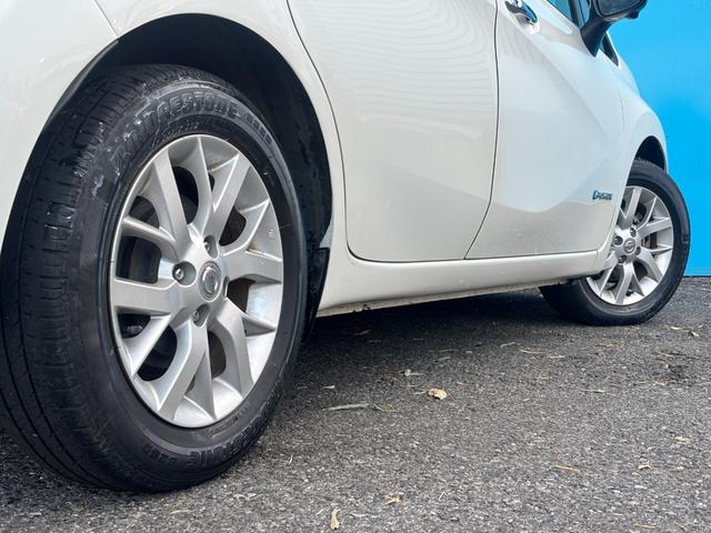 ノート e-パワー メダリスト 禁煙/インテリジェントアラウンドビューモニター/全方位カメラ/デジタルインナーミラー/クリアランスソナー/LEDヘッドライト/ETC/ハーフレザー/フルセグ/Bluetoothオーディオ(25枚目)