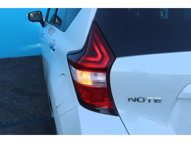 ノート e-パワー メダリスト 禁煙/インテリジェントアラウンドビューモニター/全方位カメラ/デジタルインナーミラー/クリアランスソナー/LEDヘッドライト/ETC/ハーフレザー/フルセグ/Bluetoothオーディオ(33枚目)