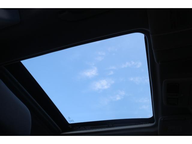 フォレスター 2.0XT アイサイト サンルーフ/革シート/シルバールーフレール/パワーバックドア/アイサイト/バックカメラ/社外7インチナビ/Bluetooth接続/シートヒーター/パークアシスト/パワシート/CD&DVD再生(9枚目)