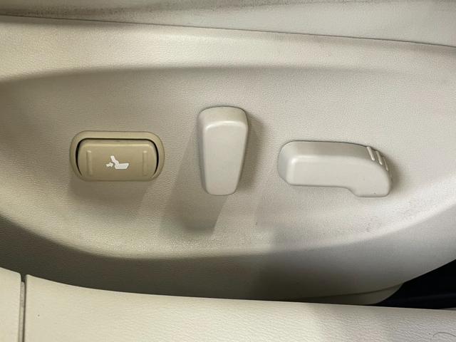 【パワーシート＆シートポジションメモリー機能】お好みのシートポジションに合わせて細かく設定をすることができます♪