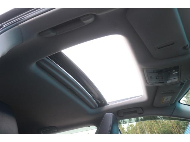 【ムーンルーフ（オプション装備）】開放感ある車内空間で御座います♪