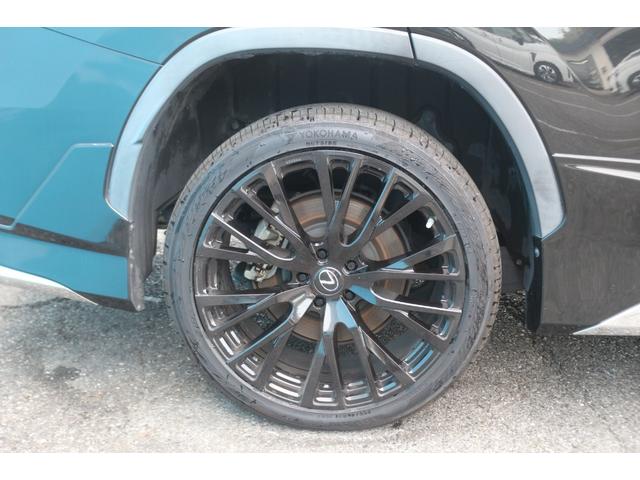 【ＴＲＤ２１インチアルミホイール】迫力あるＴＲＤ製２１インチアルミホイールに変更されております♪４本ともガリ傷など少なく、キレイな状態で御座います♪