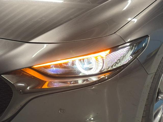 ＭＡＺＤＡ３ファストバック ＸＤプロアクティブ　ＯＰ：３６０度セーフティパッケージ／ＯＰ：ＤＶＤ・ＣＤ・フルセグＴＶキット／１オーナー／８．８インチマツダコネクトナビ／ヘッドアップディスプレイ／レーダークルーズ／ブラインドスポットモニター／ＥＴＣ／（22枚目）